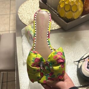 Vibrant Floral Mules with Jewel Accent